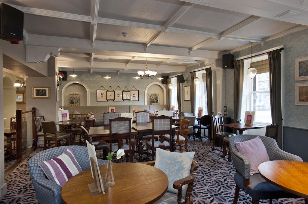 The Goddard Arms Hotel Swindon Exterior foto