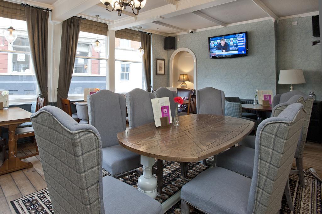 The Goddard Arms Hotel Swindon Exterior foto